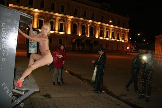 Nackt In Russland
