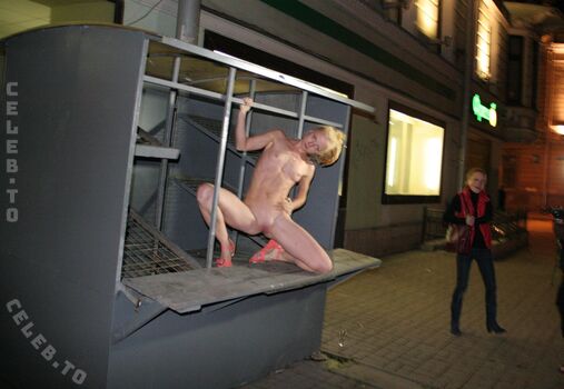Nackt In Russland