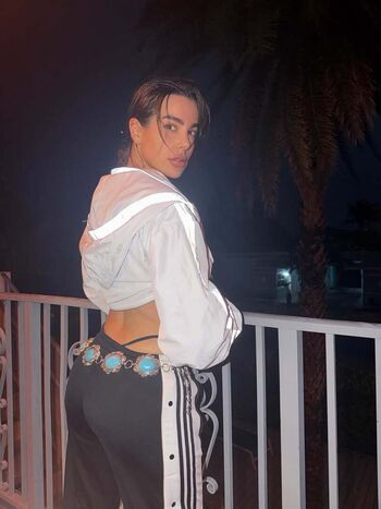 Nadine Mirada
