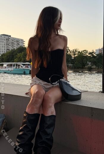 Full leaked Nadinebreaty private onlyfans photo