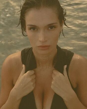 Full leaked Naila van kommer page private onlyfans photo