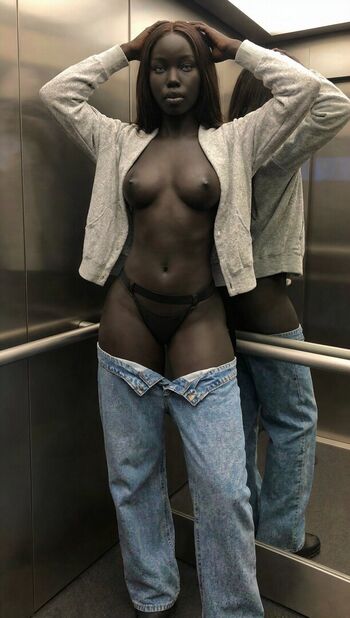 Full leaked Naomi shadow private onlyfans photo