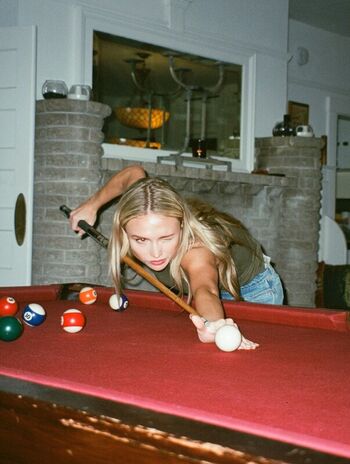 Natalie Alyn Lind