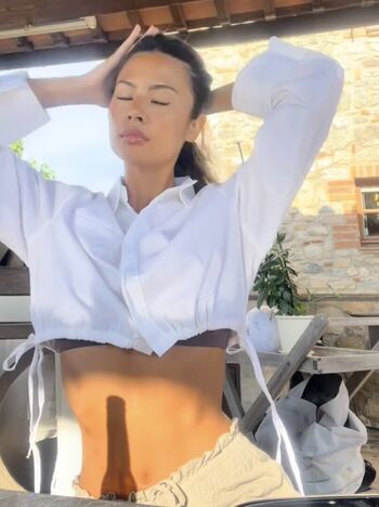 Full leaked Nathalie lok page private onlyfans photo