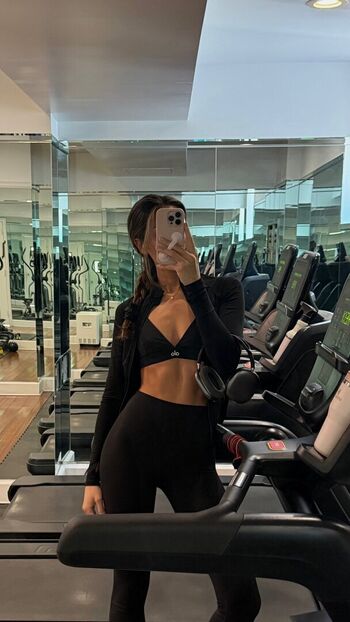 Full leaked Nathalie lok page private onlyfans photo