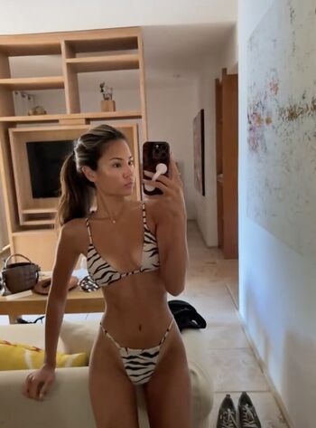Full leaked Nathalie lok page private onlyfans photo