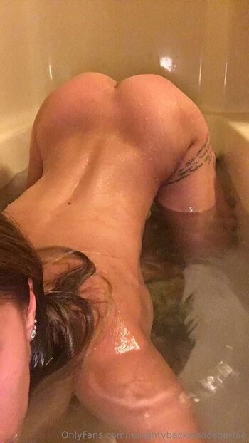 Full leaked Naughtybackwoodsbarbie private onlyfans photo