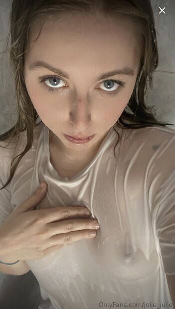 Full leaked Naughtygrlclara private onlyfans photo