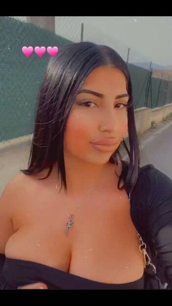 Full leaked Nazly ddl private onlyfans photo
