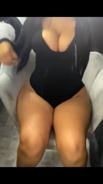 Full leaked Nazly ddl private onlyfans photo