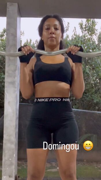 Negra Li