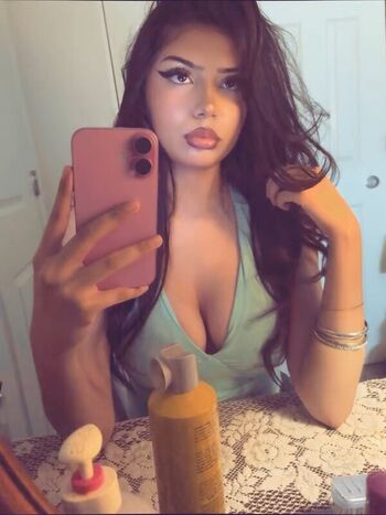 Full leaked Neoncat private onlyfans photo