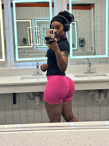 Full leaked Neshomeleh private onlyfans photo