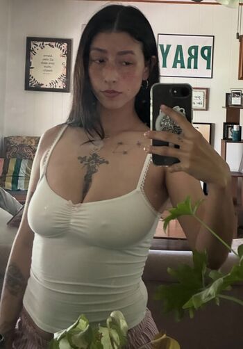 Full leaked Nevaevaaaaa private onlyfans photo