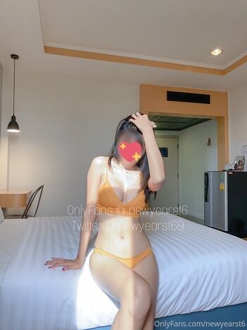 Full leaked Newyearst private onlyfans photo