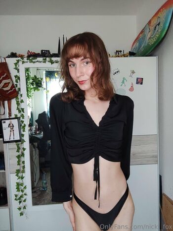 nicki_fox