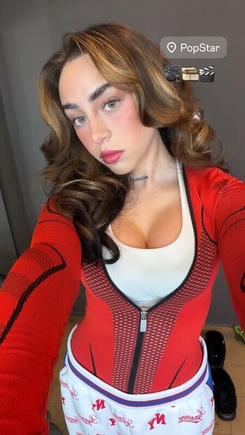 Nicki Nicole