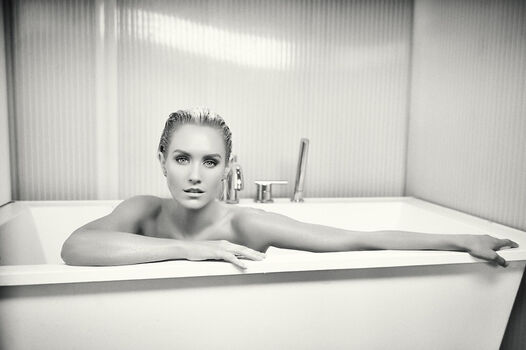 Nicky Whelan