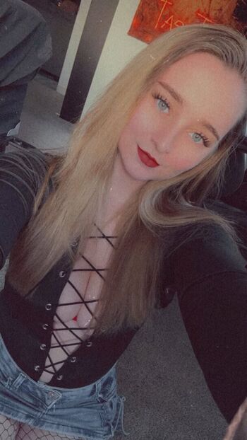 Full leaked Nicnacmcfatass private onlyfans photo