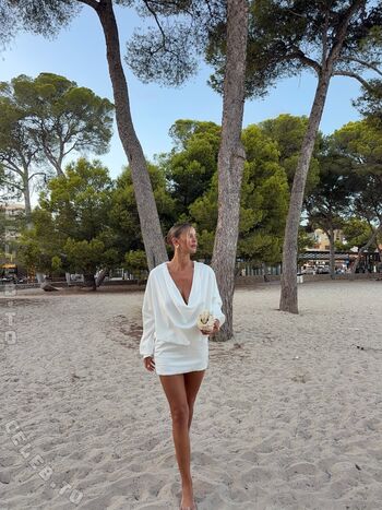 Full leaked Nicola cavanis private onlyfans photo