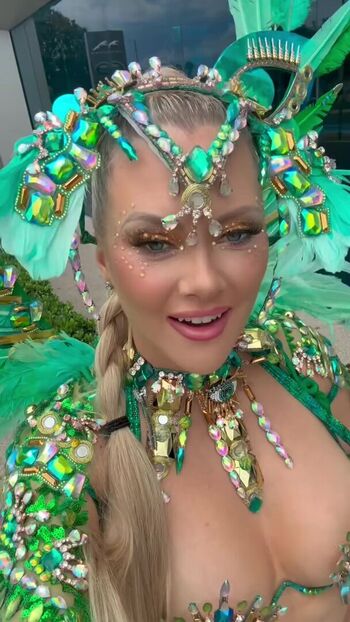 Nicole Arbour