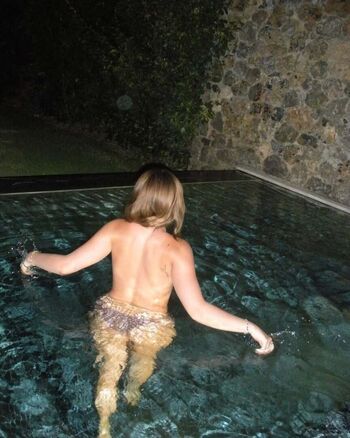 Nicole Wallace