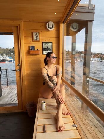 Full leaked Niiiinaaa private onlyfans photo