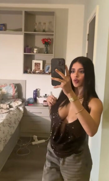 Nika Sandhu
