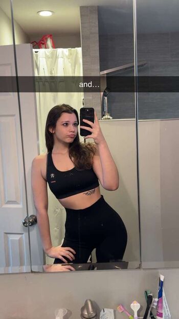 Full leaked Nikki woods  page private onlyfans photo