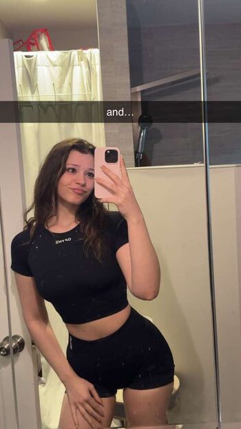 Full leaked Nikki woods  page private onlyfans photo