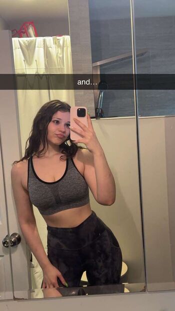 Full leaked Nikki woods private onlyfans photo