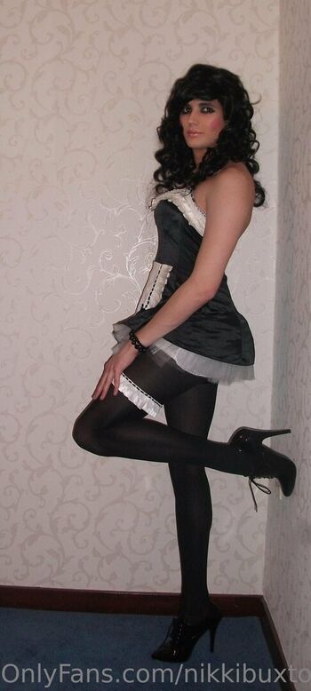 nikkibuxton