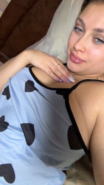 Nikkie Velour