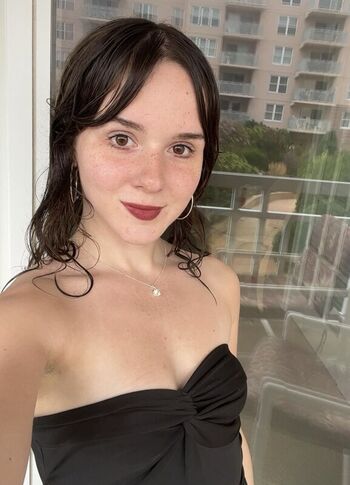 Full leaked Nikkimarieromeo private onlyfans photo