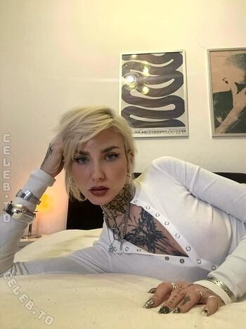 Full leaked Nikolina private onlyfans photo