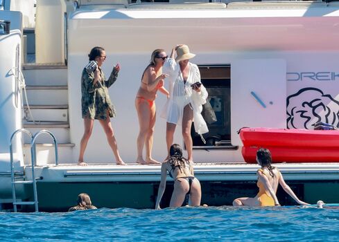 Full leaked Nina dobrev page private onlyfans photo