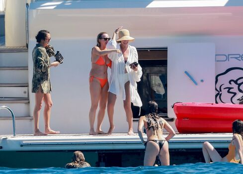 Full leaked Nina dobrev page private onlyfans photo
