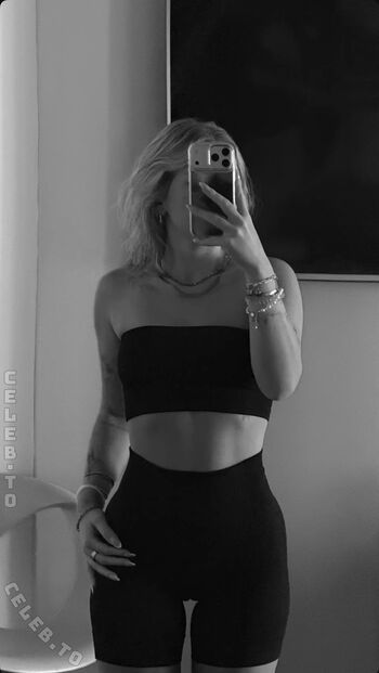 Full leaked Nina kxs private onlyfans photo
