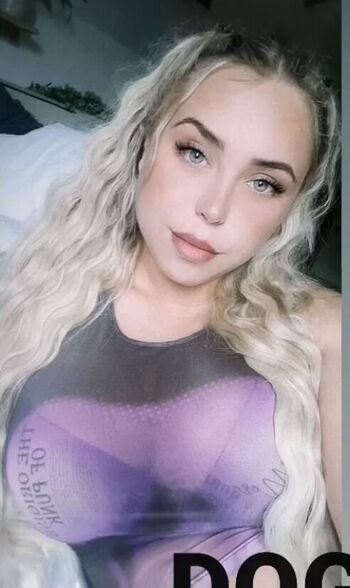 Full leaked Ninamagnes private onlyfans photo