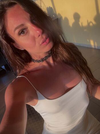 Full leaked Ninamissfit model private onlyfans photo