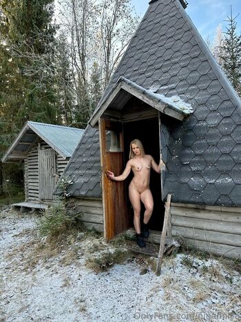 Full leaked Ninannica private onlyfans photo