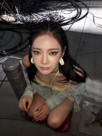 Full leaked Ningning aespa page private onlyfans photo