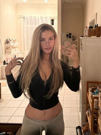 Full leaked Niykee heaton  page private onlyfans photo