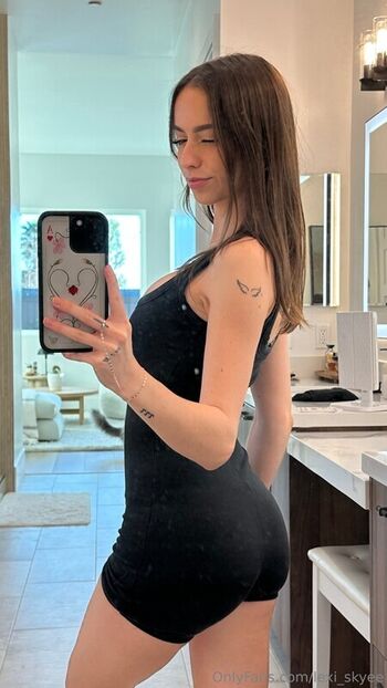 Full leaked Nnayetakk  page private onlyfans photo