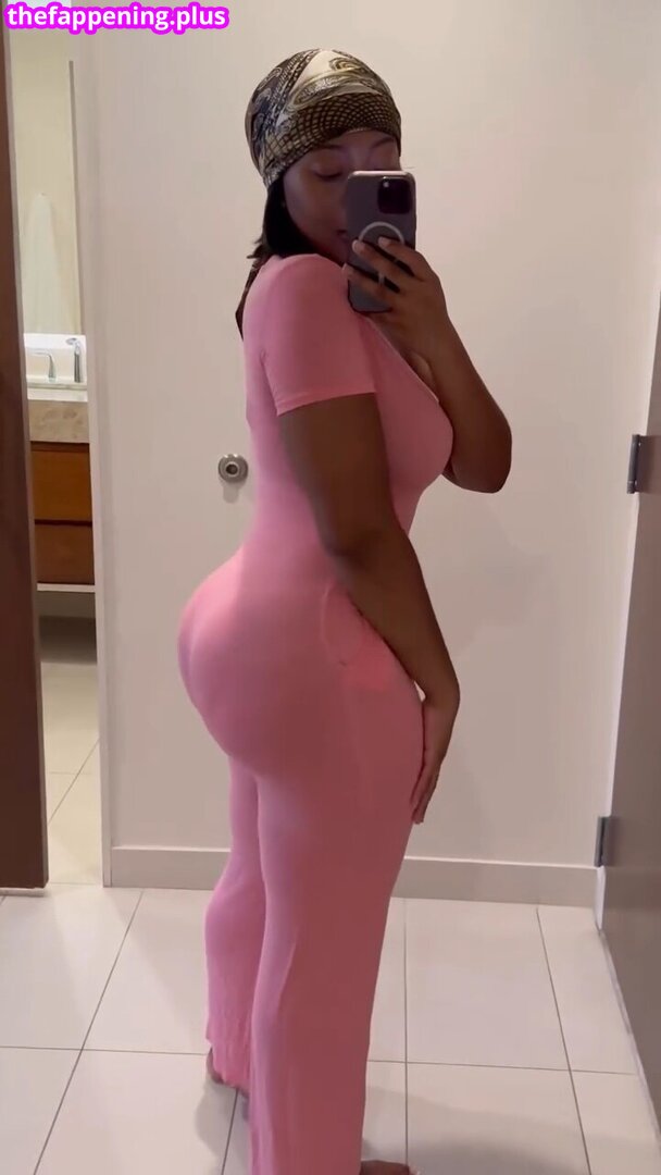 Nneka / https: / whoisnneka Foto OnlyFans Nuda #74