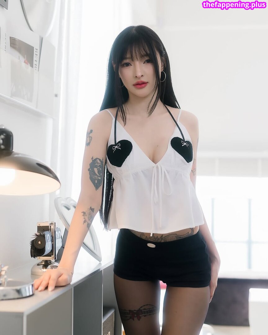 https: / nnewys Naakte OnlyFans Foto #7