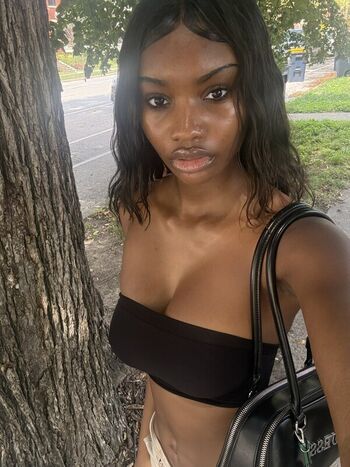Full leaked No tattoos private onlyfans photo