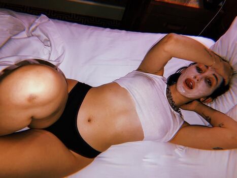Full leaked Noah cyrus page private onlyfans photo