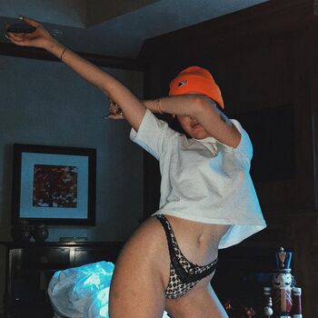 Full leaked Noah cyrus page private onlyfans photo