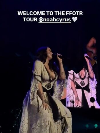 Full leaked Noah cyrus page private onlyfans photo